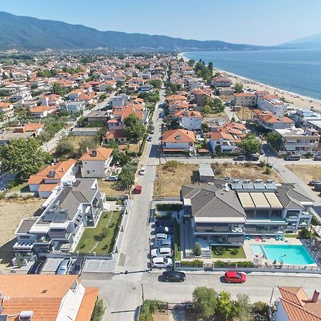 Albatros Luxury Suites Vrasná Exterior foto